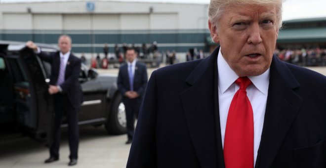 Trump, aterrizando en Ohio. Reuters.