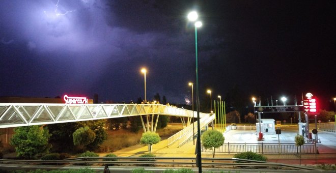 El temporal se quedará unos días más en España. EP