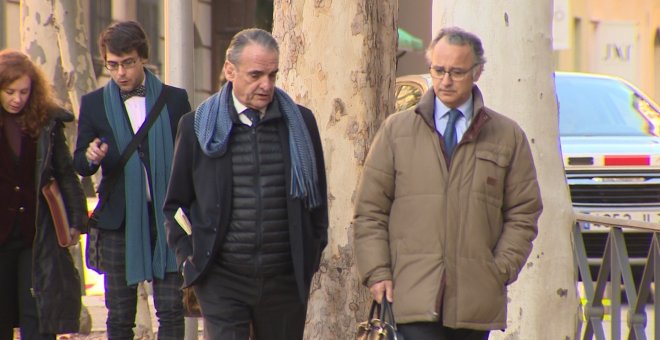 Mario Conde a su llega a la Audiencia Nacional para declarar por blanqueo. EUROPA PRESS/Archivo