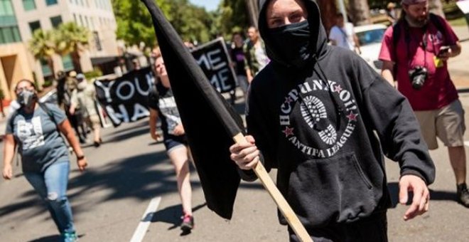 Manifestación antifascista en Sacramento.- REUTERS