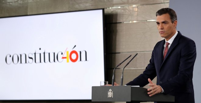 El presidente del Gobierno, Pedro Sánchez, durante la rueda de prensa que ha ofrecido en el Palacio de La Moncloa.EFE/Ballesteros