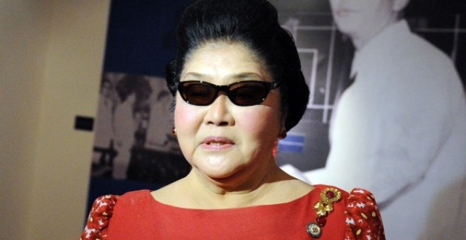 Imelda Marcos recibe una insólita condena de cárcel por corrupción.