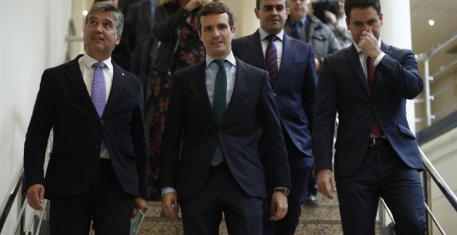 El senador Ignacio Cosidó junto al presidente del PP, Pablo Casado y el secretario general, Teodoro García Egea. EUROPA PRESS/Eduardo Parra.