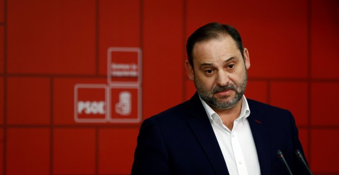 El secretario de Organización del PSOE, José Luis Ábalos, durante su comparecencia para valorar los resultados de las Elecciones de Andalucía, en la sede del PSOE en Madrid. EFE/Emilio Naranjo