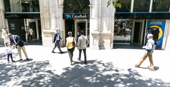 Sucursal de Caixabank en Barcelona. E.P.