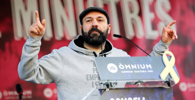 El vicepresidente de Omnium Marcel Maura, durante el acto convocado por la organización soberanista como altenativa  al Consejo de Ministros celebrado en la Llotja de Mar de Barcelona. EFE/Alejandro García