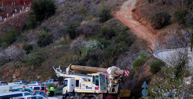 Llegada de la tuneladora que seguirá las tareas de rescate del pequeño Julen. /EFE