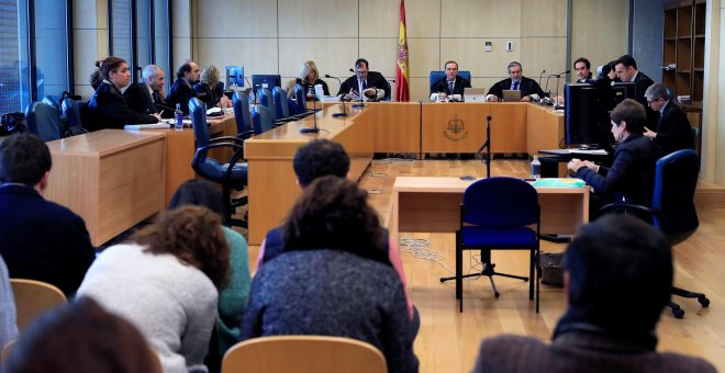 Vista de la reunión de la Sala de Apelación de la Audiencia Nacional, que revisa la sentencia que condenó a penas de entre 2 y 13 años de cárcel a ocho acusados de participar en la agresión a dos guardias civiles y sus parejas en la localidad navarra de A