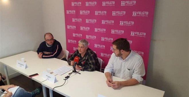 Reunión con medios de comunicación en la sede de la FELGTB / Europa Press