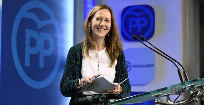 La vicesecretaria de Comunicación del PP, Marta González,durante la rueda de prensa ofrecida este martes en la sede del partido, en Madrid. EFE/Víctor Lerena