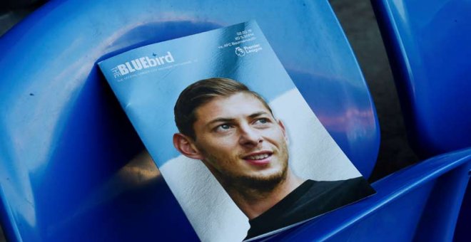 Foto de Emiliano Sala durante el homenaje que le rindió el Cardiff City en el partido contra el Bournemouth el pasado 2 de febrero. (REUTERS)