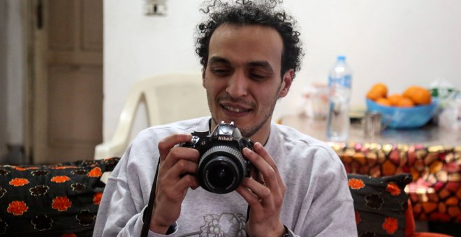 El fotoperiodista Mahmud Abdelshakur abu Zeid, conocido como "Shawkan" | AFP/ Mohamed El-Raai