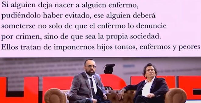 Arcadi Espada, en 'Chester', el programa de Risto Mejide, bajo un extracto de su polémica columna sobre el aborto y los niños con síndrome de Down.