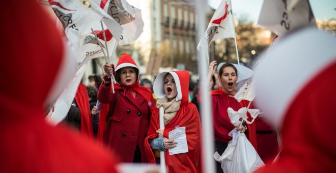 El colectivo de actrices protesta por la igualdad en la profesión durante la manifestación del 8M en Madrid.-JAIRO VARGAS