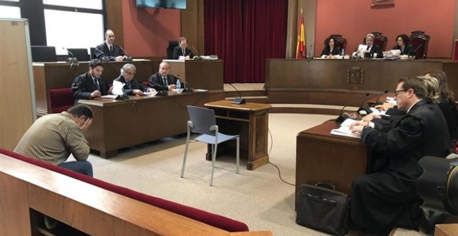 El juicio en la Audiencia de Barcelona contra el exprofesor del Colegio Maristes Sants, Joaquín Benítez, por abusos sexuales a menores. / EUROPA PRESS