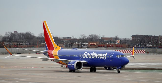 Foto de archivo de un Boeing 737 MAX de la compañía Southwest Airlines en el aeropuerto de Chicago. /REUTERS