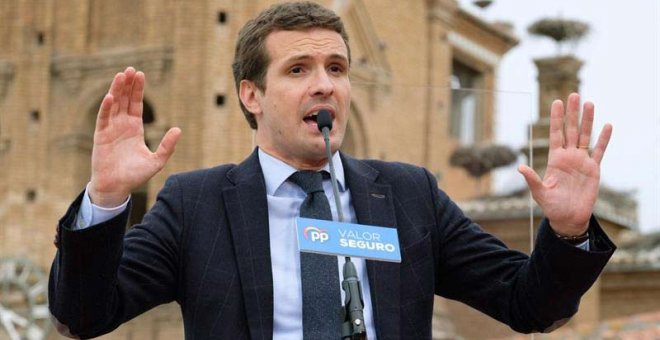 Pablo Casado durante su intervención en un acto electoral en Alfaro. (ABEL ALONSO | EFE)