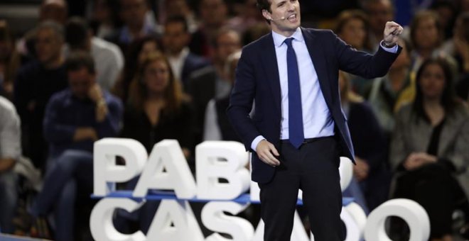 El candidato a la presidencia del Gobierno por el PP, Pablo Casado, durante el acto de cierre de campaña que los populares celebran esta tarde en el Palacio de los Deportes de Madrid. EFE/Javier Lizón.