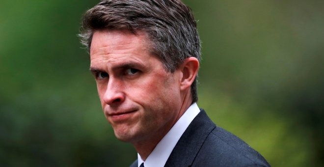 El ex ministro de Defensa, Gavin Williamson, saliendo de Downing Street en Londres, en una imagen de archivo. / REUTERS - Alkis Konstantinidis