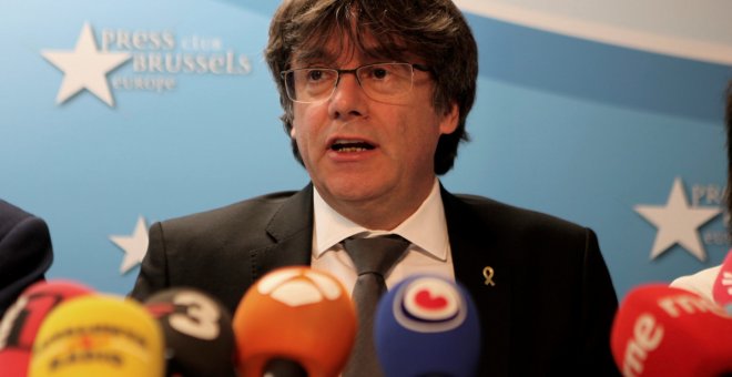 02/05/2019.- El expresidente de la Generalitat Carles Puigdemont durante la rueda de prensa en Bélgica. / EFE - ANA BELINCHÓN