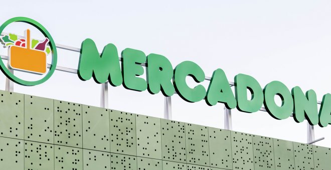 Logo de Mercadona, en uno de su supermercados.