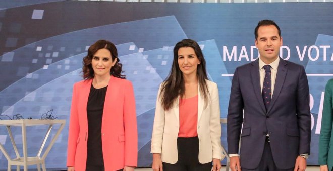 Ignacio Aguado, Rocío Monasterio e Isabel Díaz Ayuso en un debate de Telemadrid antes de las autonómicas del 26-M (Ricardo Rubio / EP)