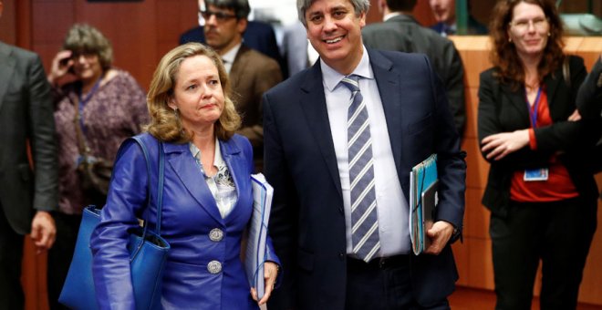 Nadia Calviño y Mário Centeno, en una reunión en Bruselas hace unas semanas. REUTERS/Francois Lenoir