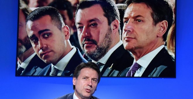 El primer ministro de Italia, Giuseppe Conte, ofrece un discurso  durante el foro de la agencia italiana de noticias ANSA en Roma (Italia). EFE/ Ettore Ferrari