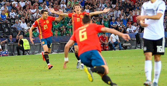 Fabián celebra su tanto en la final del Europeo Sub-21 contra Alemania./ EFE