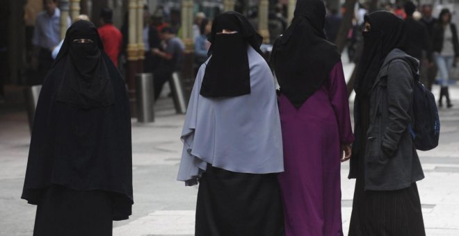 Mujeres con velo islámico. REUTERS