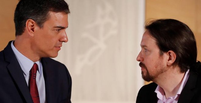 El presidente del gobierno Pedro Sánchez y el líder de Podemos Pablo Iglesias. - EFE