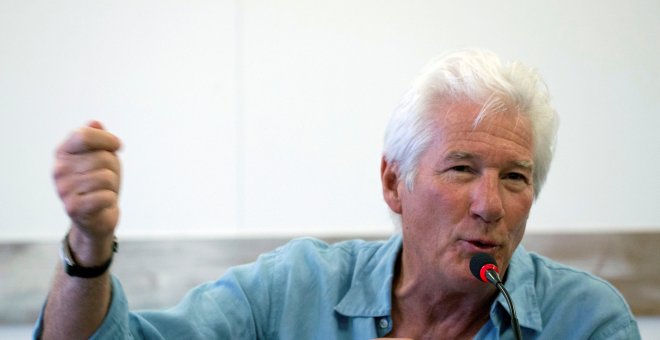 10/08/2019.- Fotografía facilitada por Open Arms del actor estadounidense Richard Gere durante la rueda de prensa ofrecida en Lampedusa. / EFE