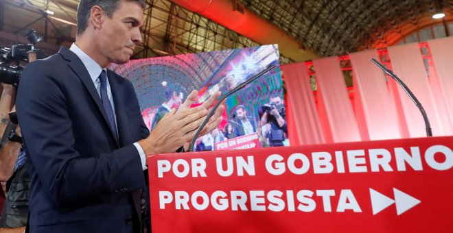 El presidente del Gobierno en funciones y secretario general del PSOE, durante la presentación de su propuesta de acuerdo programático para un gobierno de progreso con el que espera conseguir los votos necesarios para su investidura.EFE/Chema Moya