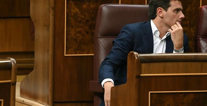 El presidente de CIudadanos, Albert Rivera, durante el Pleno del Congreso en el que el Gobierno ha dado explicaciones sobre la crisis del Open Arms. EFE/Fernando Villar