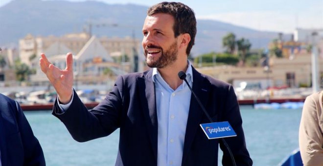 El presidente del Partido Popular, Pablo Casado, en rueda de prensa antes del encuentro mantenido con empresarios de Melilla. EFE/F.G.Guerrero