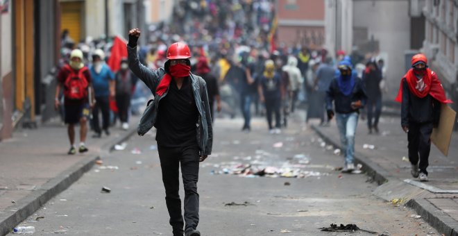 09/10/2019 - Manifestantes en Quito protestan contra las medidas económicas del presidente ecuatoriano Lenín Moreno. / REUTERS