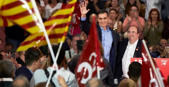 Pedro Sánchez i Miquel Iceta al míting de Viladecans. EFE / ALEJANDRO GARCÍA