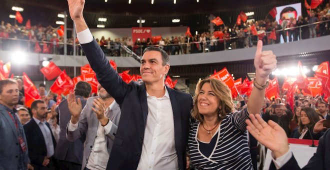 06/11/2019.- El secretarío general del PSOE y presidente del Gobierno en funciones, Pedro Sánchez y la secretaria general del PSOE-A, Susana Díaz, durante un mitin en Málaga. / EFE