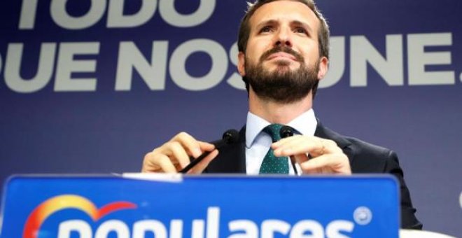 El líder del PP, Pablo Casado, ha recriminado al presidente del Gobierno en funciones, Pedro Sánchez, que "para este viaje no hacían falta alforjas" y considera que "es muy preocupante" su preacuerdo con Unidas Podemos con el que "cierra la puerta" a cual