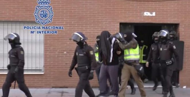 Momento de la detención del cabecilla de la red yihadista en Guadalajara. (POLICÍA NACIONAL)