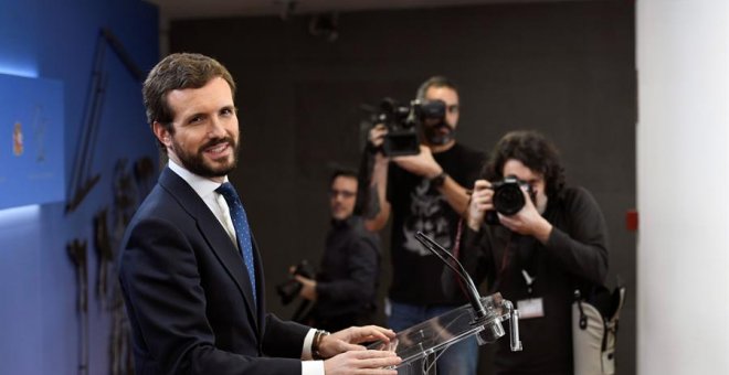 El líder del PP, Pablo Casado, este miércoles durante la rueda de prensa que ha ofrecido en el Congreso de los Diputados tras la audiencia con el rey Felipe VI, en el marco de la ronda de la recta final de consultas con los representantes de los partidos