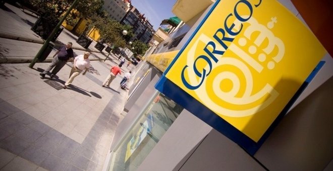 Imagen de archivo de una oficina de Correos. EFE