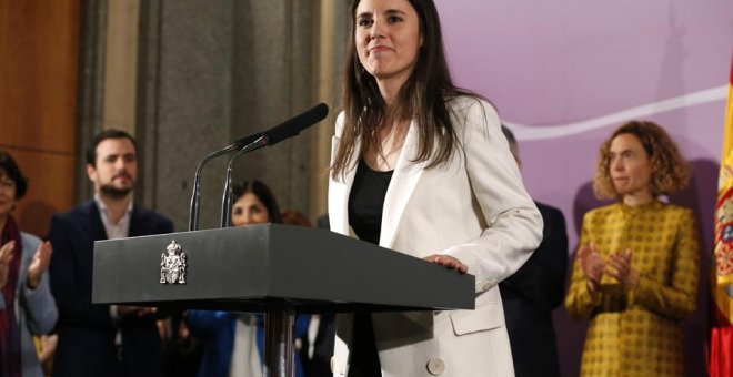 La nueva ministra de Igualdad, Irene Montero, durante su intervención en la toma de posesión de su cargo este lunes 13 de enero de 2020 en Madrid / EFE