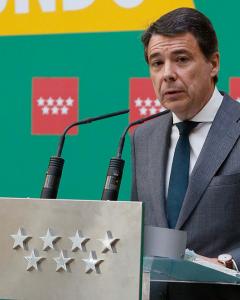 El presidente de la Comunidad de Madrid, Ignacio González, durante su intervención hoy en el acto que ha tenido lugar en la Real Casa de Correos de Madrid p. / Fernando Alvarado (EFE)