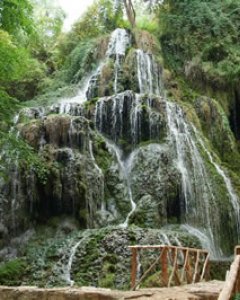 El descomunal acuífero que sufrirá los pinchazos para las prospecciones alimenta ríos como el Piedra, que durante siglos ha excavado un fenómeno geológico como el parque natural del Monasterio de Piedra. DPZ.es