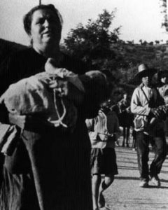 Refugiados huyendo del ejército nacional, imagen de Robert Capa