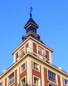 Esquina de Rosales con Moret