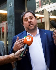 El exvicepresidente del Govern, Oriol Junqueras, cesado por el Gobierno tras la puesta en marcha del artículo 155 de la Constitución, tras la reunión de la Ejecutiva de ERC, en Barcelona. EFE/ Marta Pérez