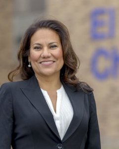 Verónica Escobar