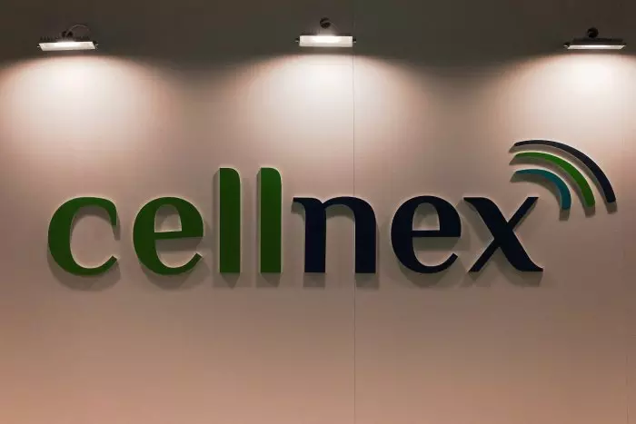 Cellnex sigue recortando sus pérdidas hasta septiembre mientras factura un 7% más